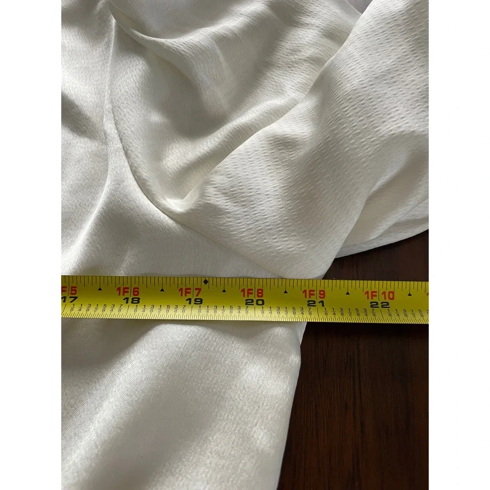 Lilly Pulitzer Peplum Blouse 10 Off White Puff Sleeve Textured Satin Preppy